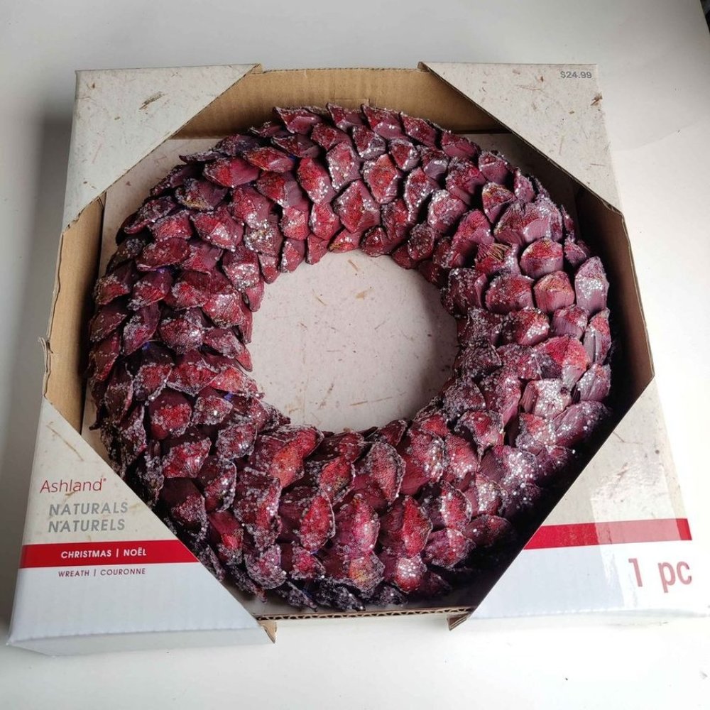 Christmas Natural Wreath Red Burgundy Layered Bark Texture Sparkle 11"